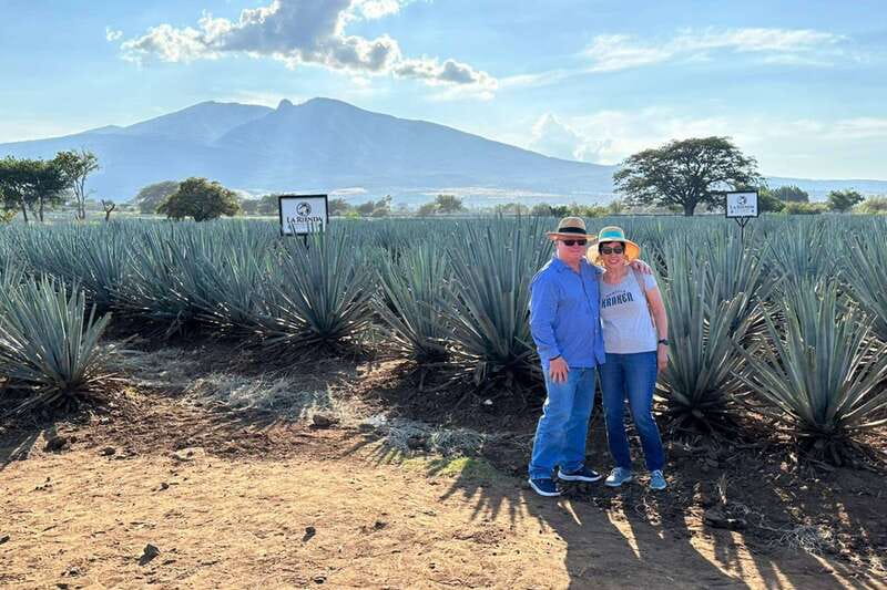 Private Adventure to Tequila and la Fortaleza Distillery - Pueblo de Tequila and the municipal market: where the day turns local
