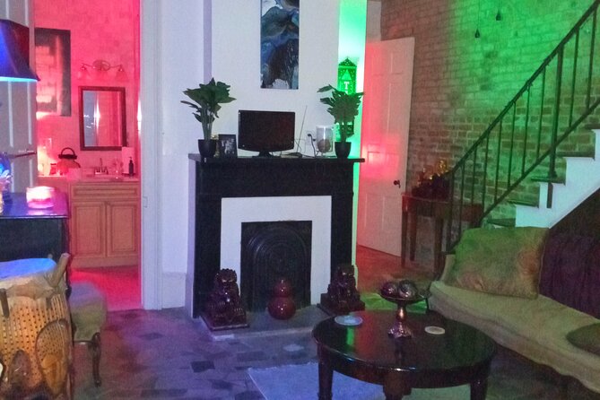 Private Tour and Seance at the House on Bourbon - How Long It Takes (and Why Some Sessions Feel Longer)