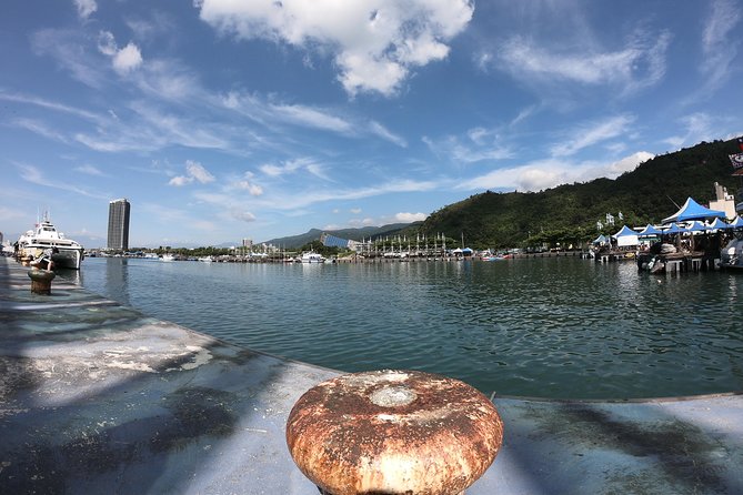 Private Tour to Yilan Kavalan Whisky Distillery - King Car Kavalan Distillery: More Than Just a Tasting Room