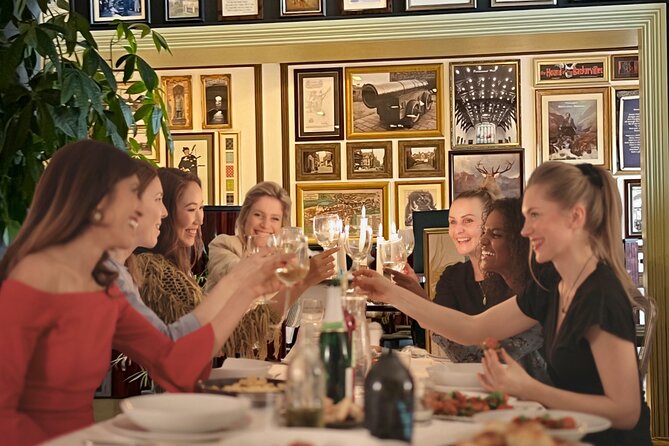 Private Whisky Tasting, Scottish Food & Wine Pairing Tour - Meeting at St Andrew Square: your starting point and time reality
