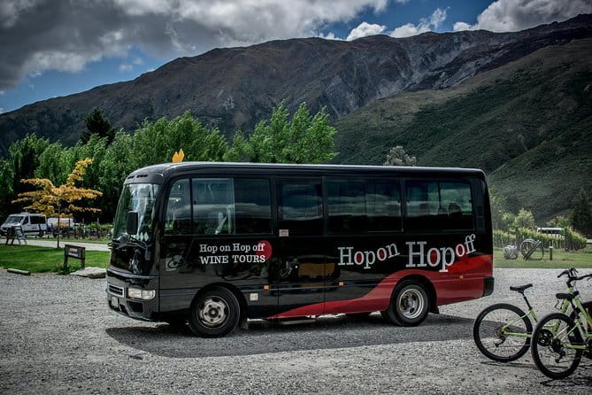 Queenstown Gin and Whiskey tours - The Scenic Stops Between: Why the Drive Time Matters
