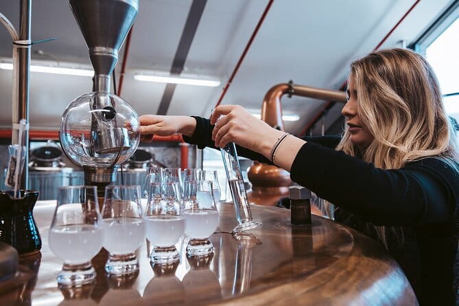 Queenstown Gin and Whiskey tours - Who This Tour Suits Best (and Who Might Want to Recheck)