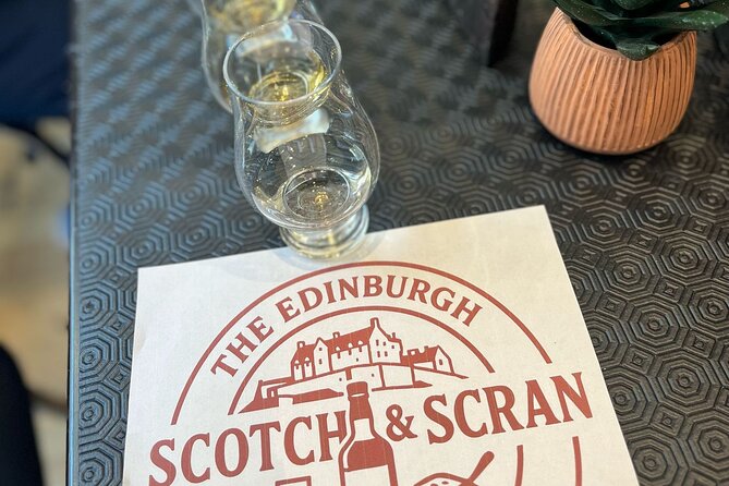 ScotchandScran OldTown Tour, Whisky Tasting, Scottish Charcuterie - Meeting at Edinburgh Castle: Getting your bearings fast