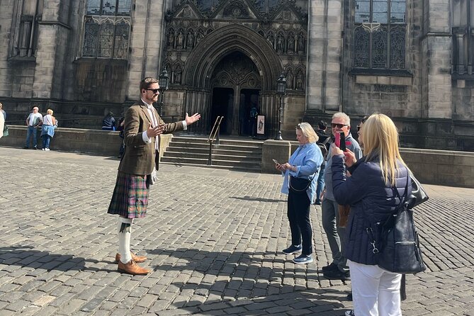 ScotchandScran OldTown Tour, Whisky Tasting, Scottish Charcuterie - Whisky tasting with Hector Maclean: how to taste without faking it