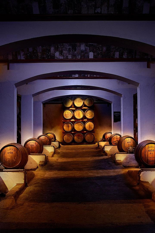 Segovia: DYC Distillery guided visit with whiskey tasting - Store exclusives and Spanish-brand collaborations