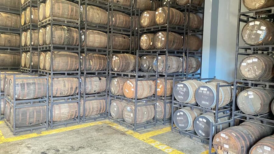 St. Lucia: Rum Distillery and Chocolate Making Experience - Should you book the St. Lucia rum distillery and chocolate making experience?