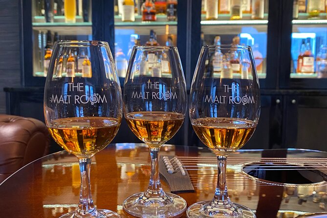 The Malt Room Whisky Gigs - The 90 minutes: three drams and live folk storytelling