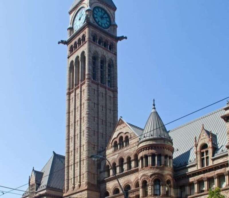Toronto: Distillery & Old Town Private Walking Tour - Meeting at 209 Yonge St: the part where you get oriented fast
