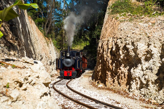 Victorian Steam (Long) Railway Journey+Great House & Distillery - Getting to Moore Hill (and how timing affects your day)