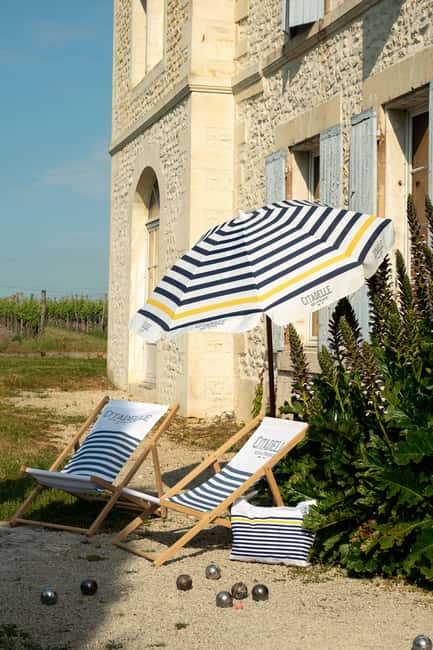 Visit Citadelle Gin Distillery - Starting on Time: Meeting Point and the 90-Minute Flow
