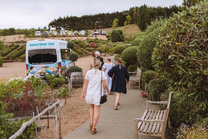 Waiheke Island: Taste&Graze Whisky Cellar Tour, Food, Olive Oil - The Heke Kitchen, Brewery & Distillery: whisky-adjacent spirits and beer options