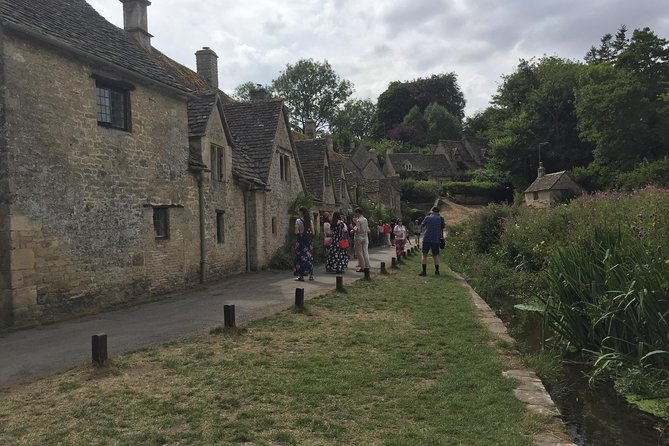 Whisky and Gin Private Tour in the Cotswolds with Driver Guide - Who this private gin and whisky day fits best (and who it won’t)