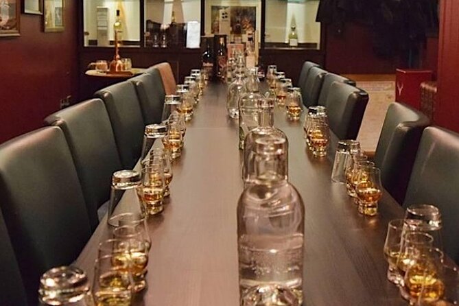 Whisky Tasting at Edinburgh's Award Winning Whiski Rooms - The 60-minute tasting: four whiskies, one guided path