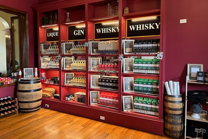 Wine, Gin & Whisky Tour - Hobart & SE Tasmania - Old Kempton Distillery: whisky tour, tastings, and planning for lunch