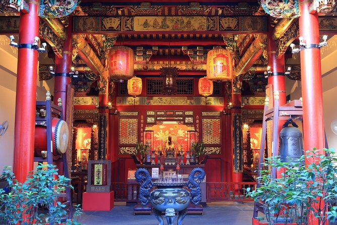 Yilan 1-Day Private Tour to Kavalan Whisky & Cultural Gems - Meihua Lake: a quiet reset before the ride back